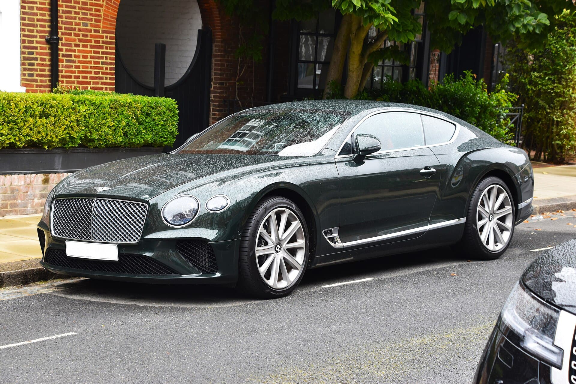 2022 Bentley Continental GT V8 — Front